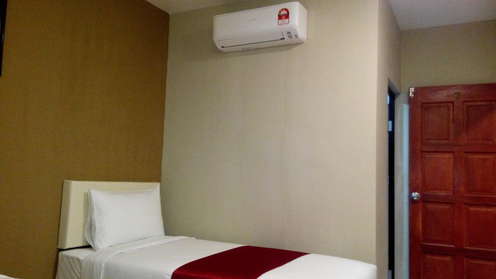 Check Inn Johor Bahru Exterior foto